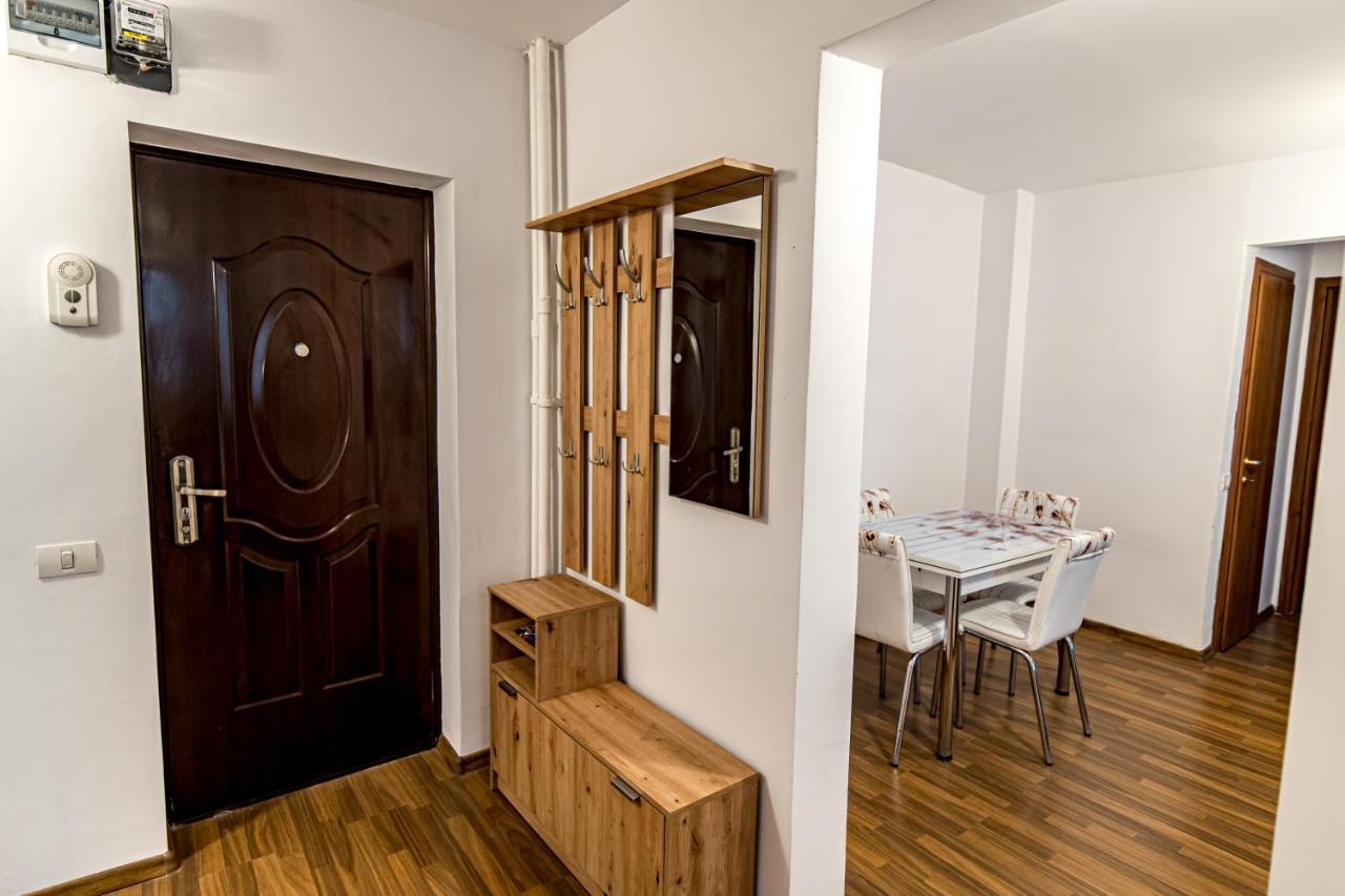 Apartament 3 Camere Royal Μπρασόβ Εξωτερικό φωτογραφία